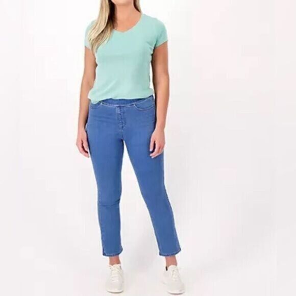 NWOT Isaac Mizrahi Women’s Pull On Devine Denim Medium Indigo Jeans - Size 12 - Picture 1 of 7